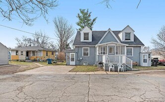 22 Walnut Ct in Battle Creek, MI - Building Photo