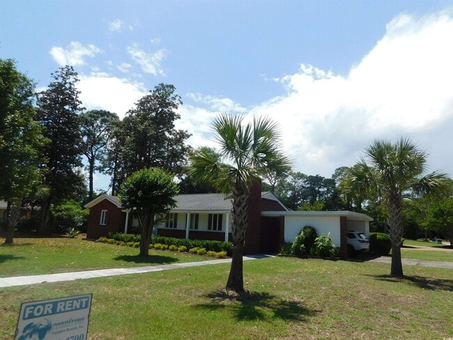 property at 611 Calhoun Rd