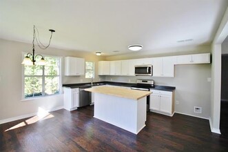 11065 Co Rd 3513 in Brownsboro, TX - Building Photo - Building Photo