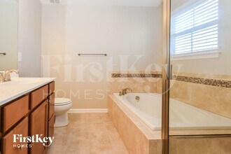 12435 Lookout Point Dr in Charlotte, NC - Building Photo - Building Photo
