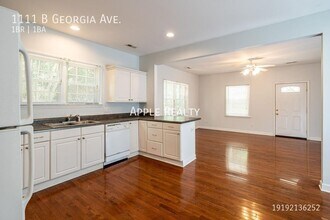 1111 Georgia Ave in Durham, NC - Foto de edificio - Building Photo