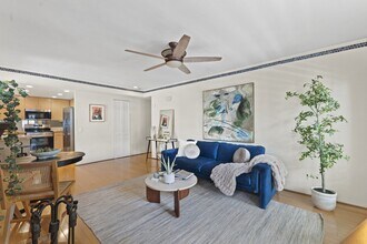 3975 Hortensia St in San Diego, CA - Building Photo - Building Photo