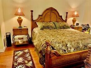 9230 Lagoon Pl in Davie, FL - Building Photo - Building Photo