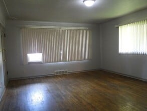 175 N Stinson St in Nampa, ID - Building Photo - Building Photo