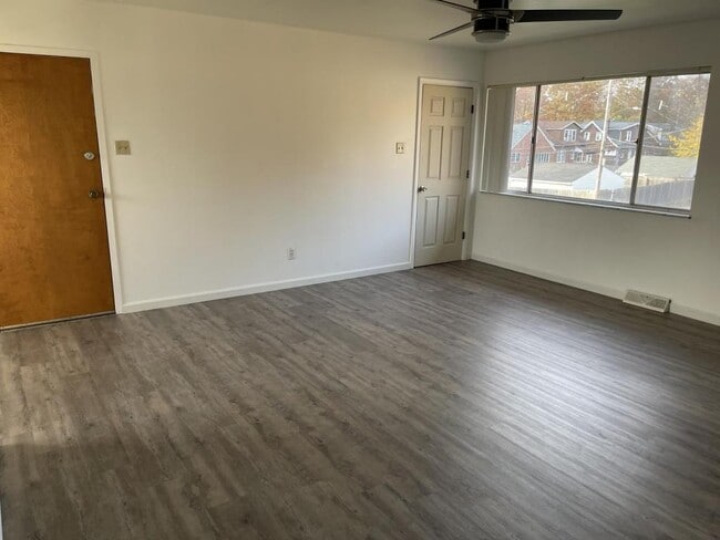 1112 George St in University City, MO - Building Photo - Building Photo