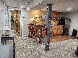 206 Shepard Rd in Sturbridge, MA - Building Photo