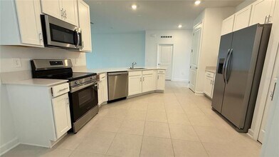 5131 BRIDGEHAVEN in Davenport, FL - Building Photo - Building Photo
