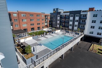 Meridian at the Port in Mobile, AL - Foto de edificio - Building Photo