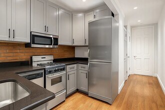 117 Avenue A in New York, NY - Foto de edificio - Building Photo