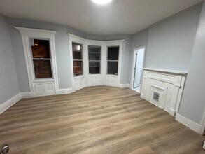 124 Tuers Ave, Unit #2 in Jersey City, NJ - Building Photo - Building Photo