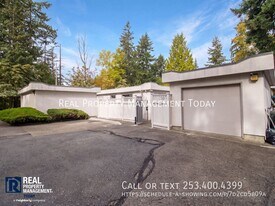 25426 97th Pl S in Kent, WA - Building Photo