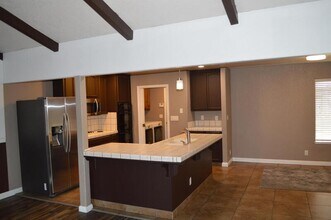 3035 Duquesne Way in Turlock, CA - Building Photo - Building Photo