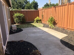 3100 Hemlock St in Antioch, CA - Building Photo - Building Photo