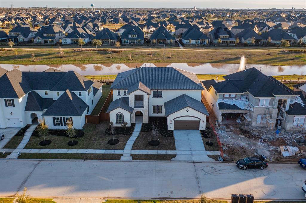 6939 Shoreline Vw Dr in Katy, TX - Building Photo