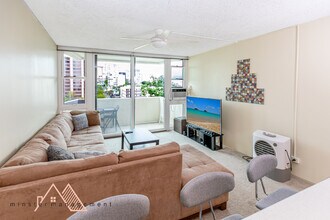 1050 Kinau St in Honolulu, HI - Building Photo - Building Photo