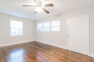 2108 Highland St in Charlotte, NC - Building Photo - Building Photo