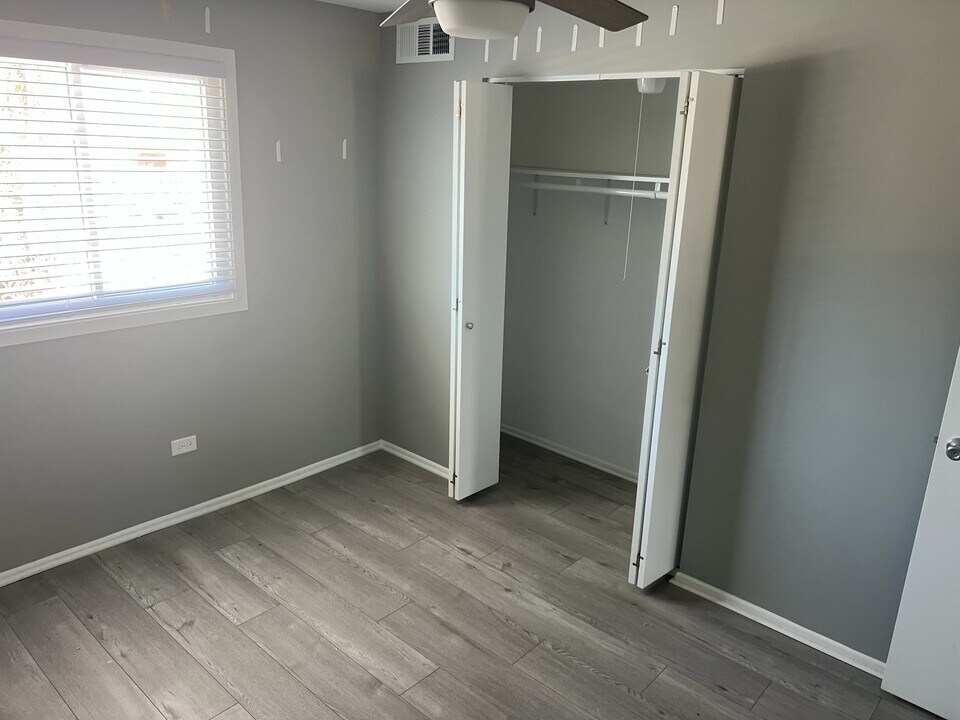 657 Melrose Ln in Beecher, IL - Building Photo