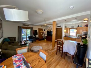 1214 W Nelson St, Unit CH in Chicago, IL - Foto de edificio - Building Photo