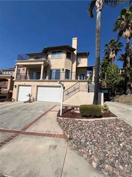 29641 Vacation Dr in Canyon Lake, CA - Building Photo