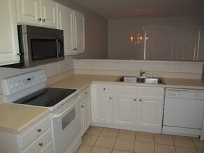 2115 Weststone Rd in Clemmons, NC - Foto de edificio - Building Photo