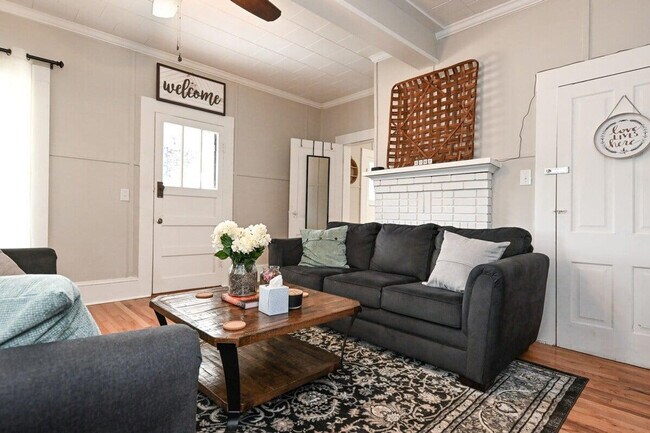 130 Whitehall Rd in Athens, GA - Building Photo - Building Photo
