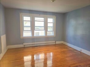 50 Hansen Ave in Bridgeport, CT - Building Photo - Building Photo