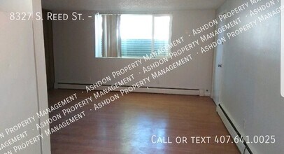 8327 S Reed St in Littleton, CO - Building Photo - Building Photo