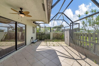 5696 Northpointe Ln in Boynton Beach, FL - Building Photo - Building Photo