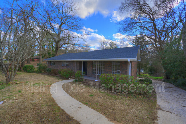 175 Park Rd in Pleasant Grove, AL - Foto de edificio - Building Photo