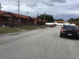 1 Lamplight Ln, Unit 3B