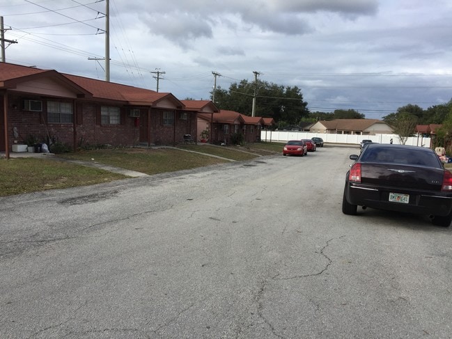 1 Lamplight Ln, Unit 1A