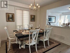 1490 Strawberry Lndg in Milton, ON - Building Photo - Building Photo