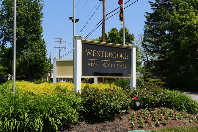 Westbrooke Apartments in Westminster, MD - Foto de edificio - Building Photo