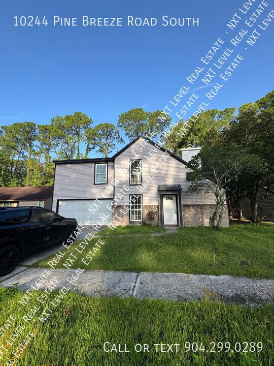 10244 Pine Breeze Rd W in Jacksonville, FL - Building Photo
