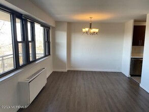 10 Ocean Blvd in Atlantic Highlands, NJ - Building Photo - Building Photo