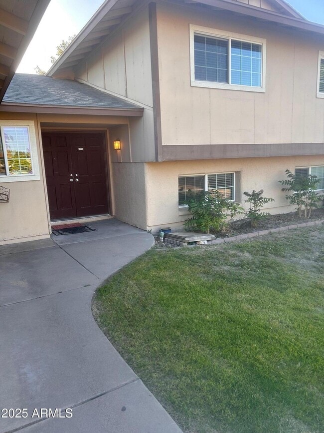 6728 S Terrace Rd in Tempe, AZ - Building Photo - Building Photo