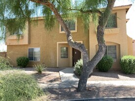 4071 E Abraham Ln in Phoenix, AZ - Building Photo