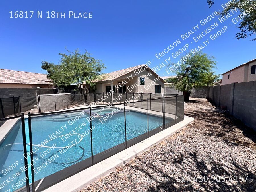 16817 N 18th Pl in Phoenix, AZ - Building Photo