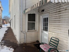 252 Main St, Unit A3 in Portland, CT - Building Photo - Building Photo