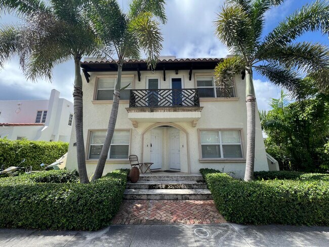 property at 252 Oleander Ave