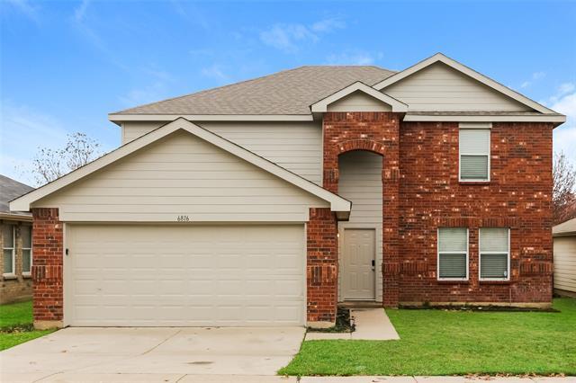 6816 Meadow Way Ln in Fort Worth, TX - Building Photo