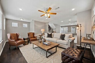 8612 Cedardale Park Dr in Houston, TX - Building Photo - Building Photo