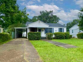 1641 W Intendencia St in Pensacola, FL - Building Photo