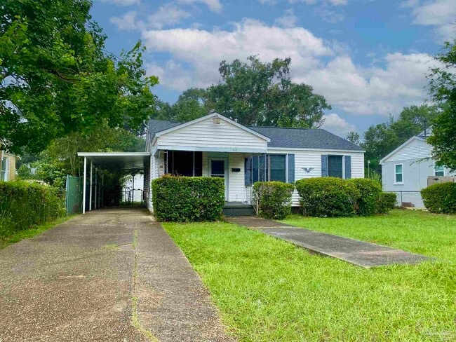 property at 1641 W Intendencia St