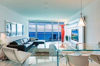 17001 Collins Ave, Unit 2308 in Sunny Isles Beach, FL - Foto de edificio - Building Photo