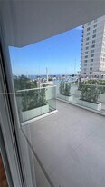 770 Claughton Island Dr in Miami, FL - Building Photo