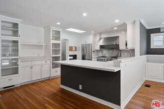 3123 Barry Ave in Los Angeles, CA - Building Photo - Building Photo