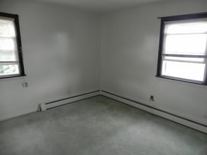 9 Goodrow St in Norwalk, CT - Foto de edificio - Building Photo