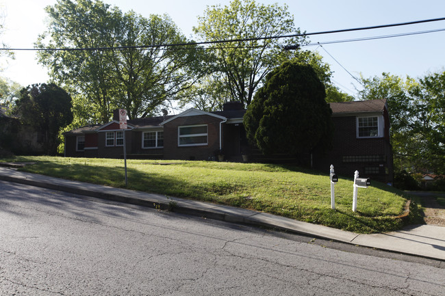 1901 Morena St in Nashville, TN - Foto de edificio - Building Photo