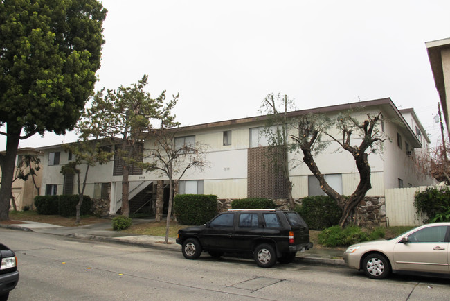 6308 Comstock Ave in Whittier, CA - Foto de edificio - Building Photo